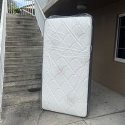    Mattresses: twin, full , queen regular ,  Colchon Nuevo Colchones plush or pillow top available cama bed mattress 