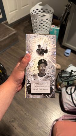B2B Champions Robert’s Bobblehead