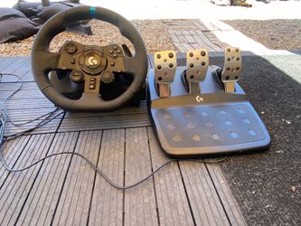 Gaming Chair and Steering Wheel