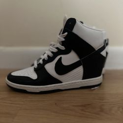  Nike Dunk Sky High Women's Size 7 US White Black Panda