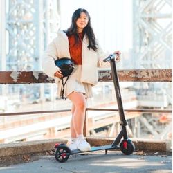 Hover-1 Eagle Electric Folding Scooter Black LED Light Up Commuter Adult Scooter