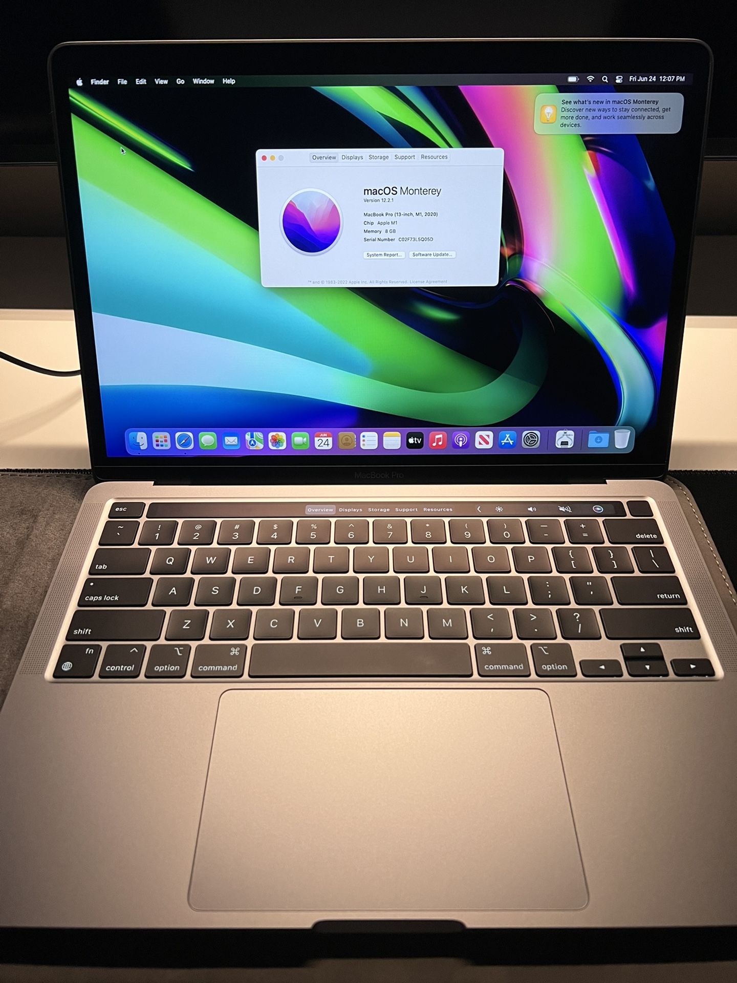 2020 MacBook Pro 13” M1 Chip/ 8G/ 256GB/ Space Gray/ Like New Condition