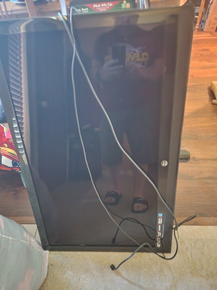 Westinghouse Flat Screen TV