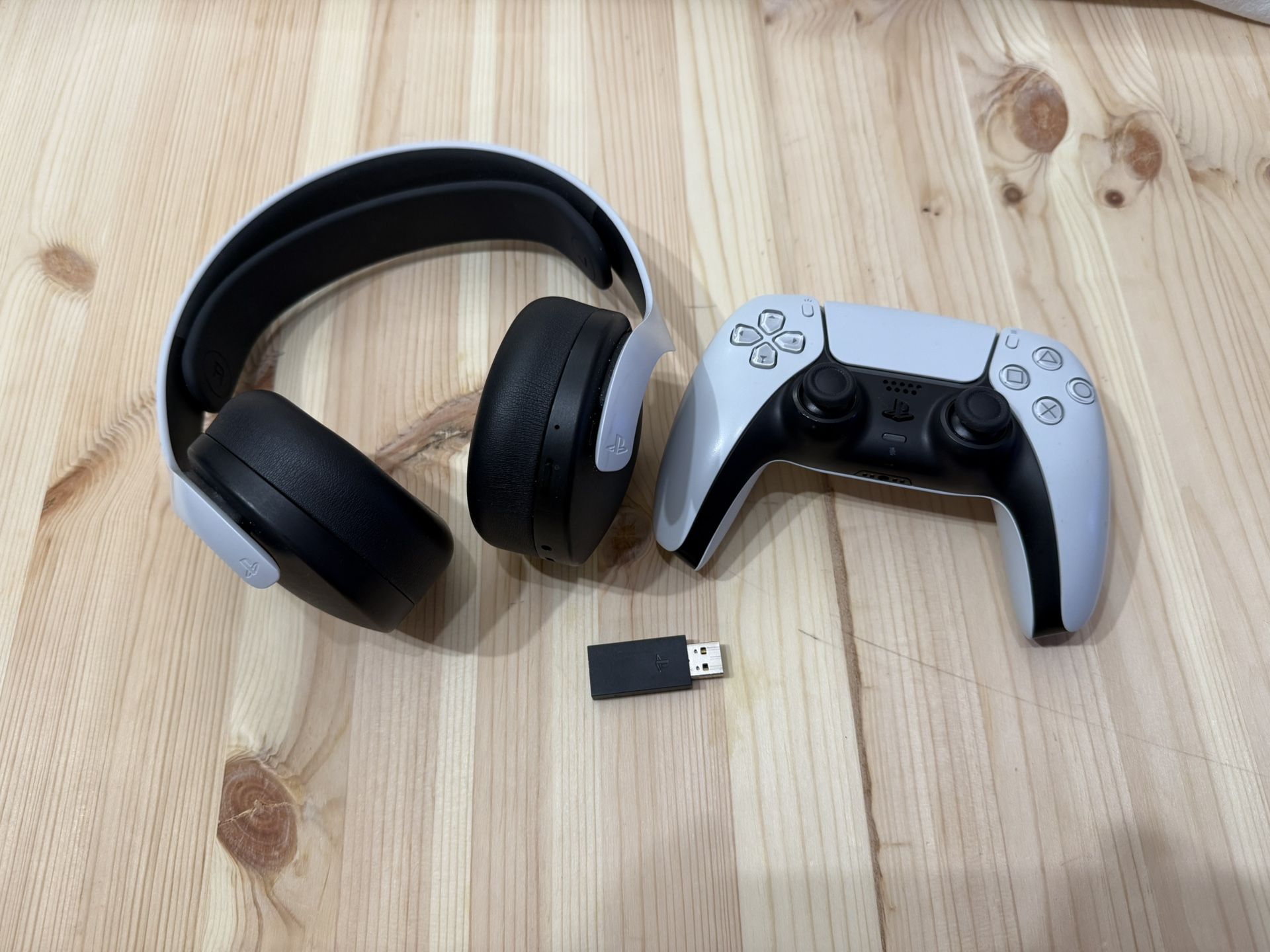 DualSense Controller And Pulse Headset Wireless USB Dolby Atmos