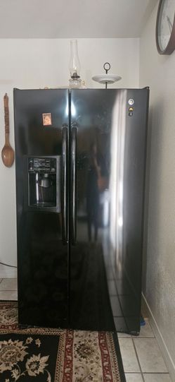 Refrigerator GE