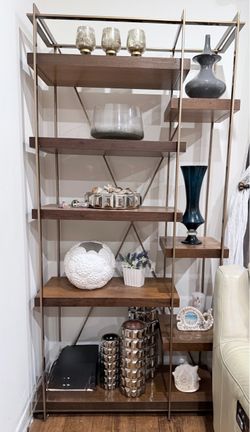 American Drew Coffee table, end table, Display Shelf