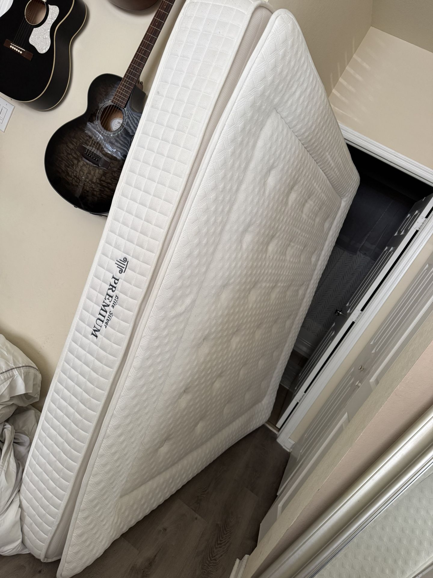 FREE. King Mattress. Good Condition. FREE