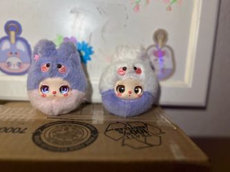 Lilias tea party keychains- Collectable.