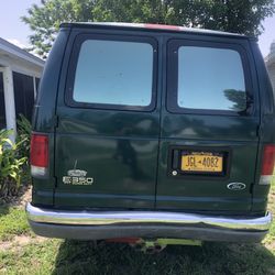 1998 Ford E-350