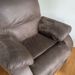 Recliner (Best Offer)