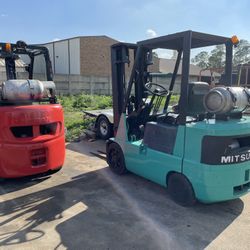 2 Forklifts