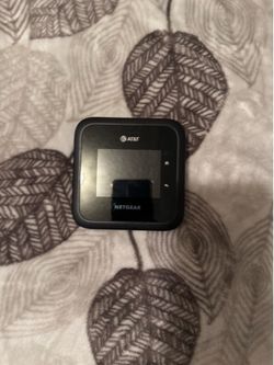 Netgear Nighthawk M1 Mobile Hotspot (AT&T)