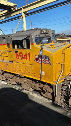 TRAIN SETS