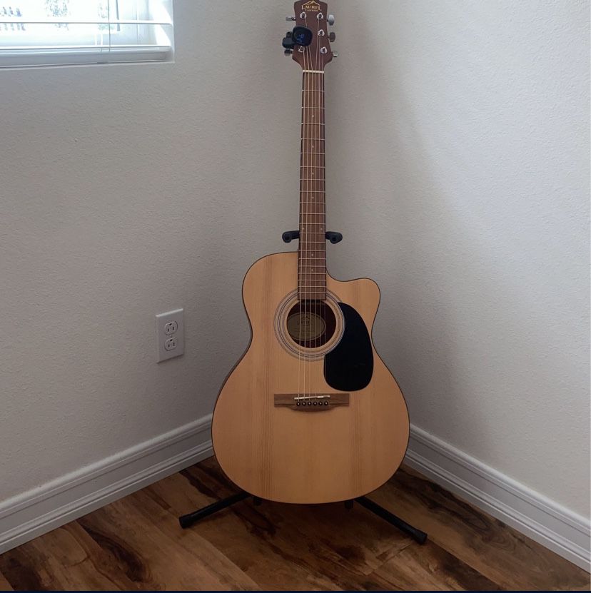 Laurel Canyon LA-100 Acoustic Guitar