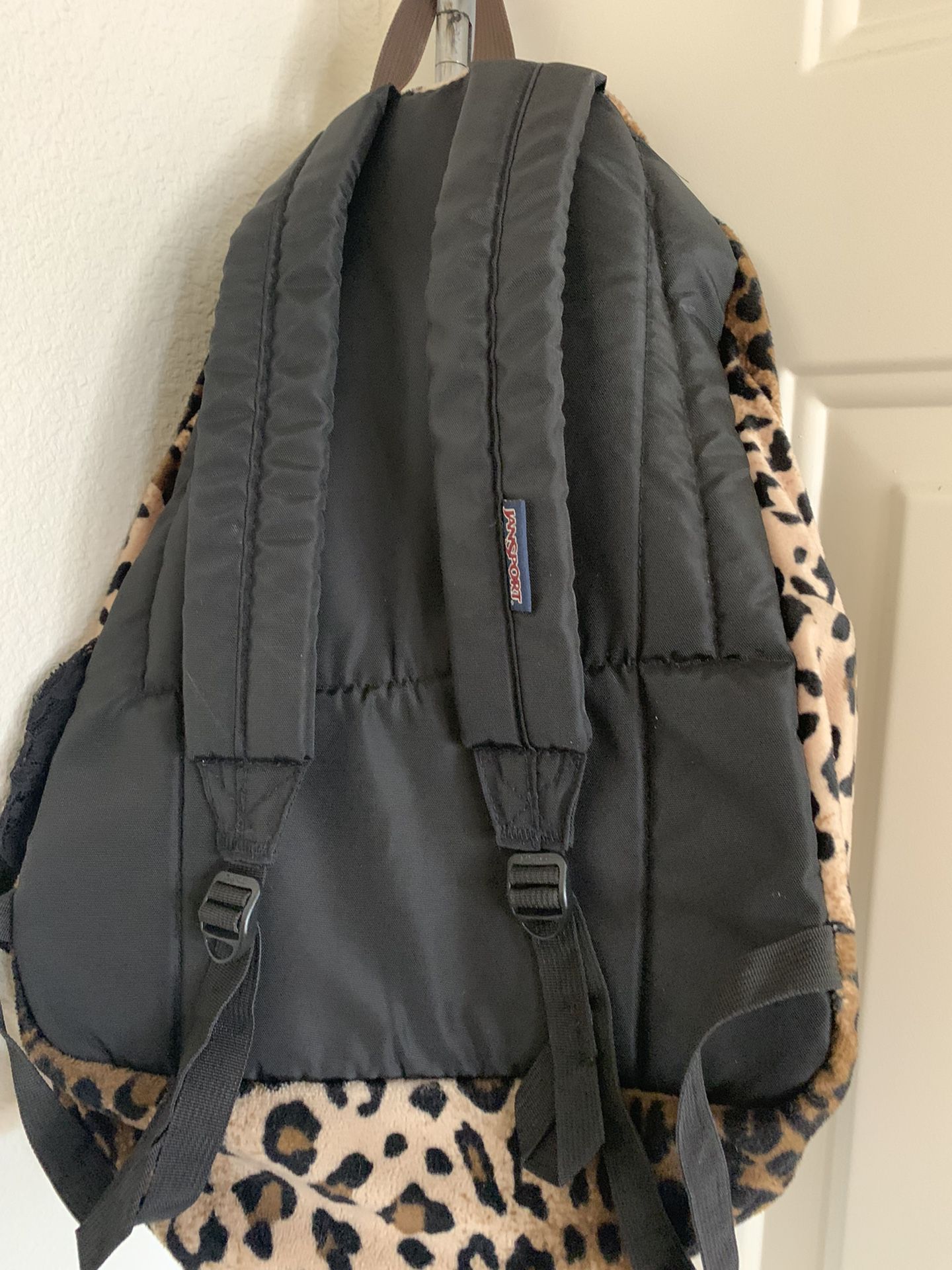 Cheetah Print Jansport Backpack for Sale in Lindsay, CA - OfferUp
