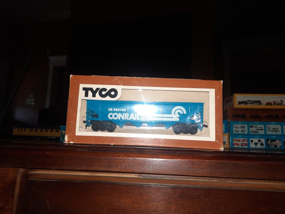 Tyco Conrail Hopper Car