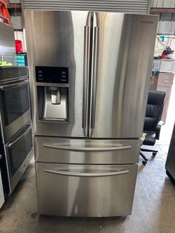 Discount 4 Door Samsung Fridge water and icemaker both work can deliver