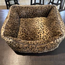 Small Dog Bed 