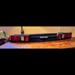 93 Toyota MR2 headlight Assembly OEM W/ rear Garnish