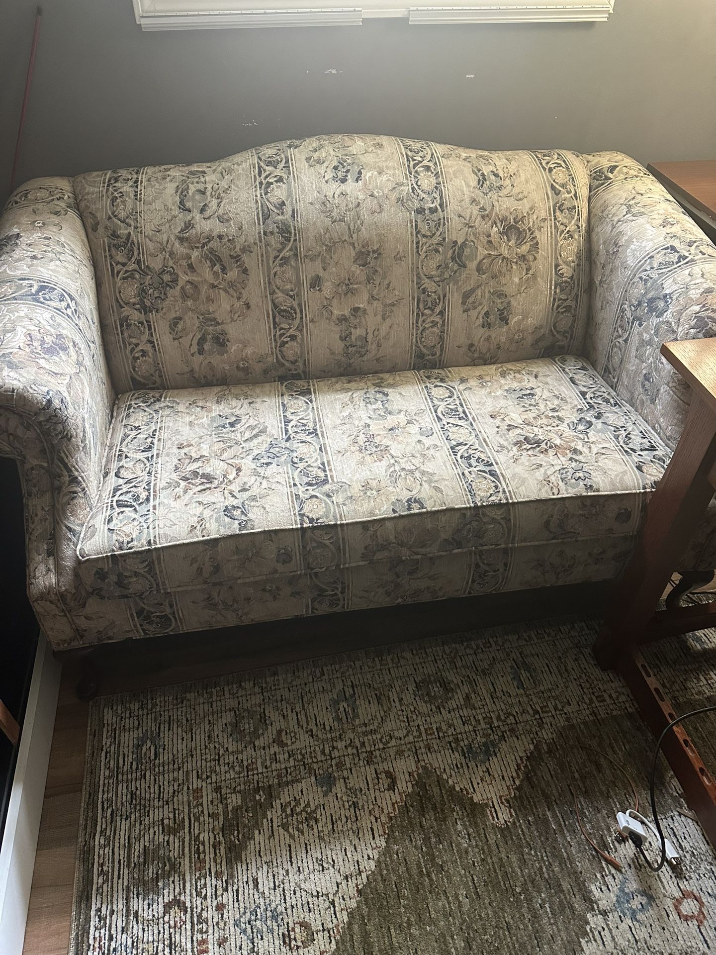 Settee Loveseat