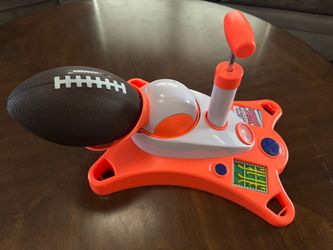 All Pro Passer Electronic Football Passing Game