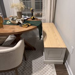 Corner Kitchen Bench With Storage, Like New! No Table.
