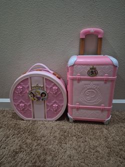 Disney Princess Vanity Case and Rolling Suitcase Travel Set with Mirror and Storage.
