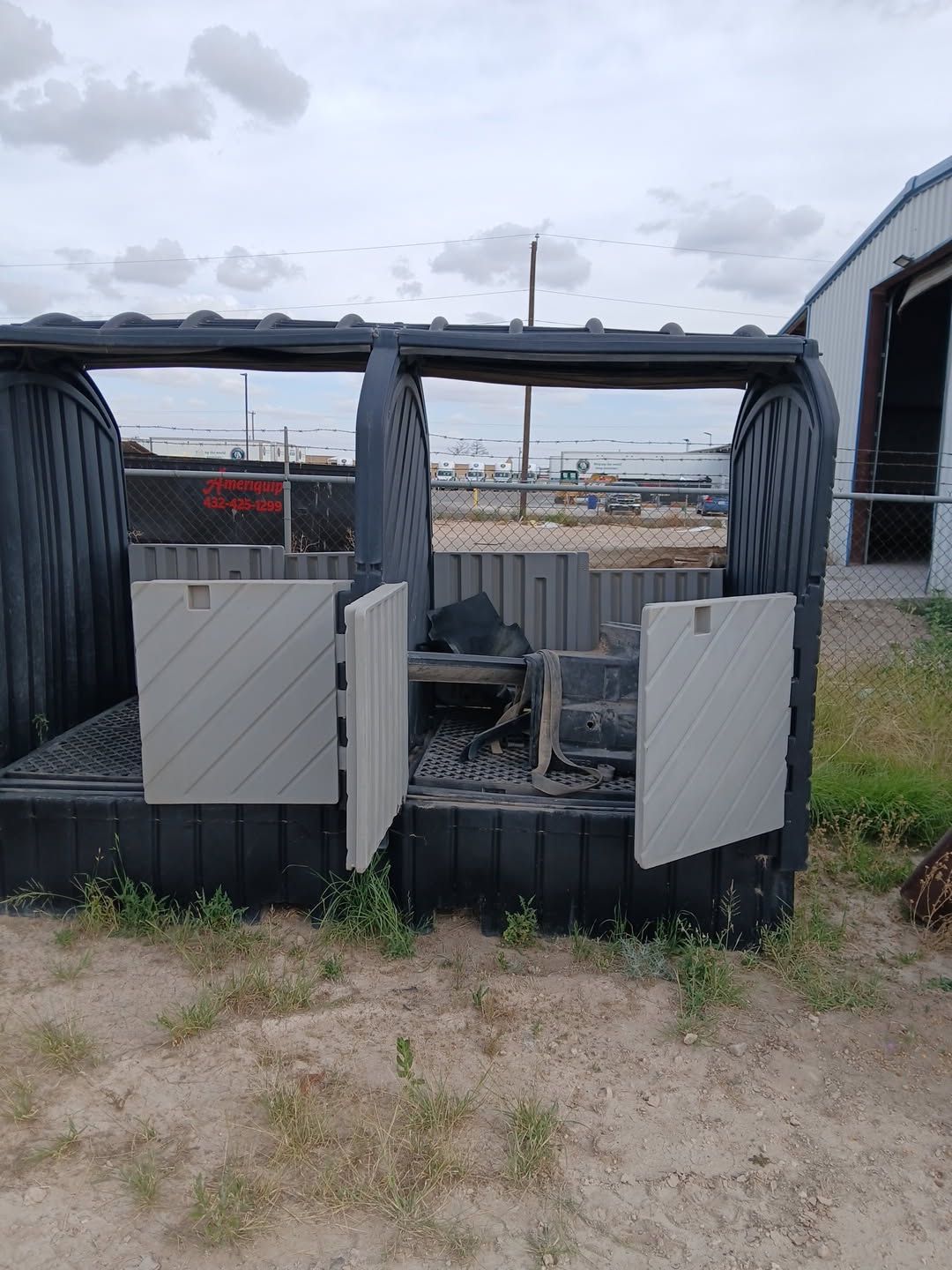 Hard Top Spill Containment Bay