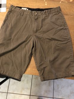 Volcom Size 32 Shorts 