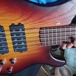 Sandberg Ken Taylor 5 String Bass Guitar