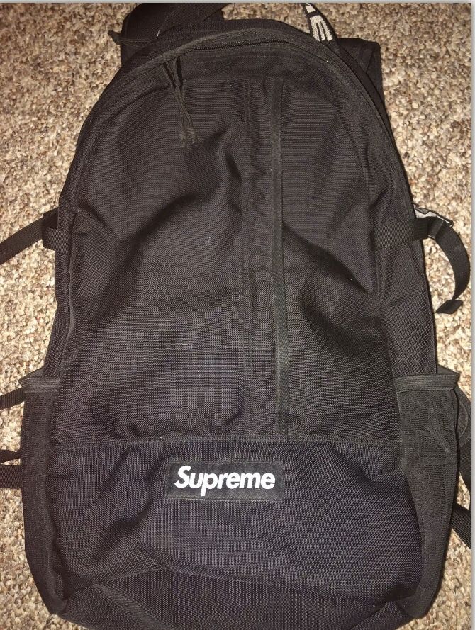 Supreme ss18 backpack