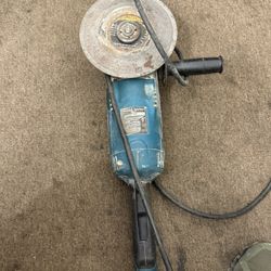 Makita Grinder 