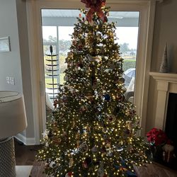 7-1/2’ Fraser Fir Christmas Tree