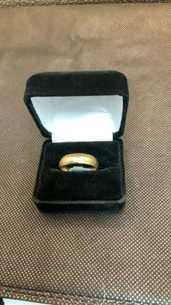  Classic 14k Yellow Gold Domed Comfort-Fit Wedding Band - 6.1dwt, 9.49g