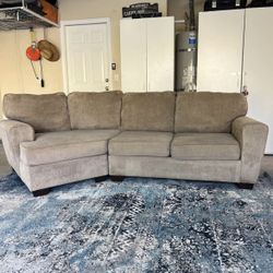 Sectional Sofa Couch with Cuddler
