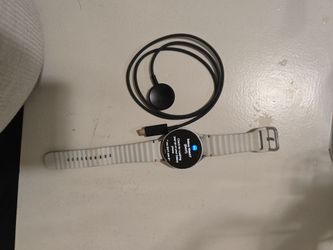 Galaxy watch 7  44mm , charger and galaxy ultra 24 it's magnetic case