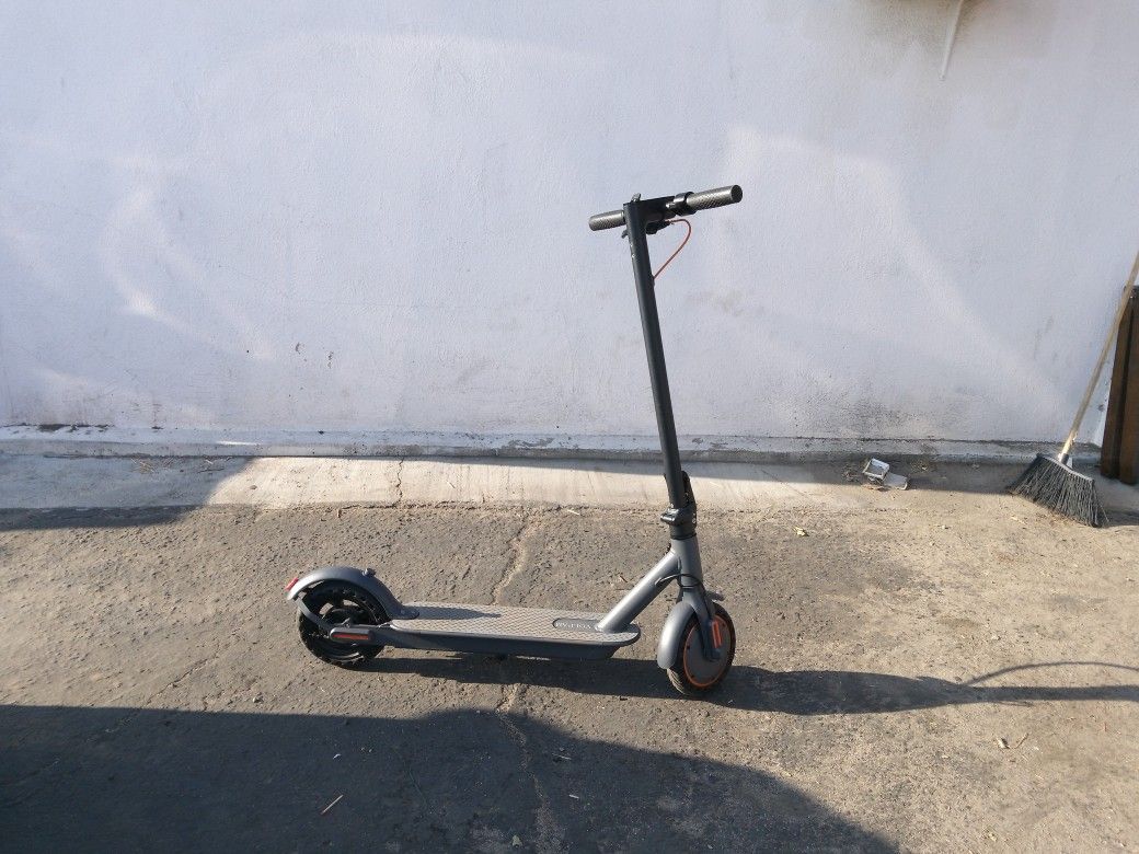 Volpam Electric Scooter 