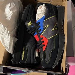 New Balance 327 Size 14 30$&