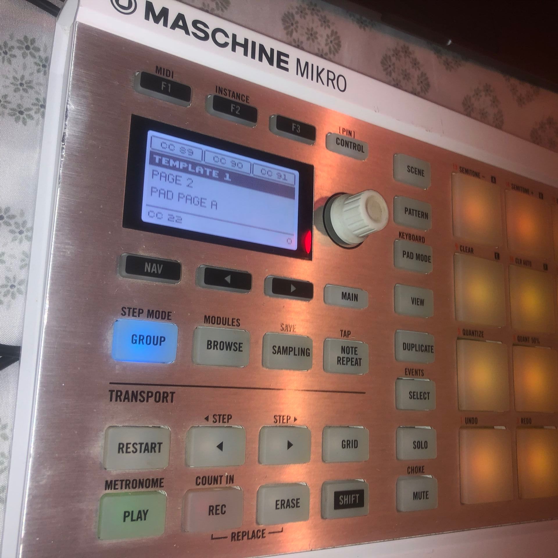 Maschine Mikro MK2 Native Instruments Sampler DJ DAW