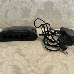 D-Link DES 1005E 5 Port External Ethernet Switch