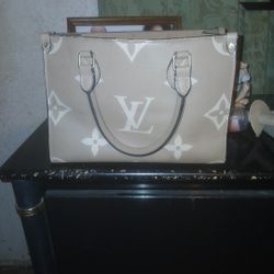 Louis Vuitton purse