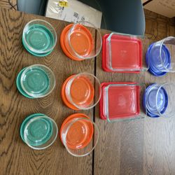 Lot Of 10 New Assorted Pyrex Glass Tupperwares With Lids