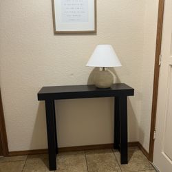 Black Entry Table 