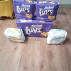 Size 4 Luvs Diapers And Pampers Wipes