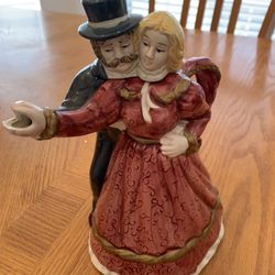 Windsor Collection Victorian Dancing Couple Teapot