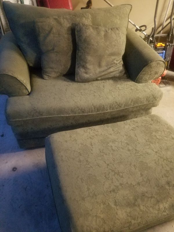 Sofa Chair And Ottoman 34 Tall 52 Wide 18 Sofa Chair And Ottoman 34 Tall 52 Wide 18 Furniture In Longview Tx Offerup