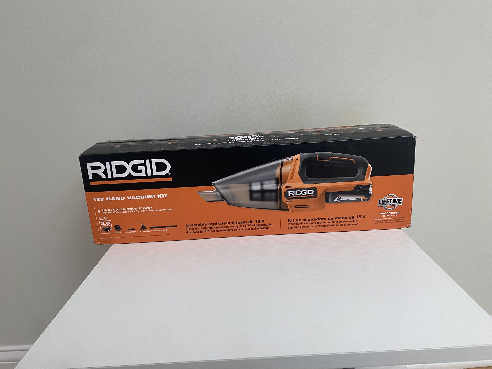 RIDGID Cordless 18V Hand Vacuum Kit With 2.0 Ah Battery Charger Attachments Brand New MSRP $100