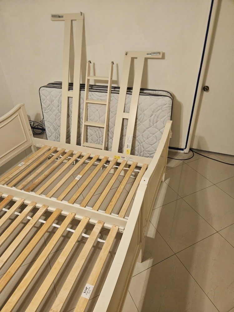Rooms To Go Twin Bunk Beds