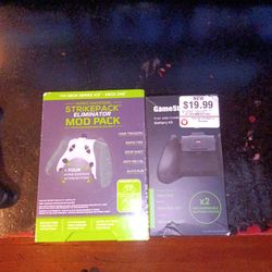 Xbox Strikepack And Rechargeable Battery Pack