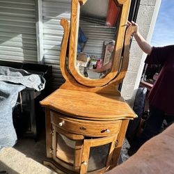 Small Oak Hutch With Mirror